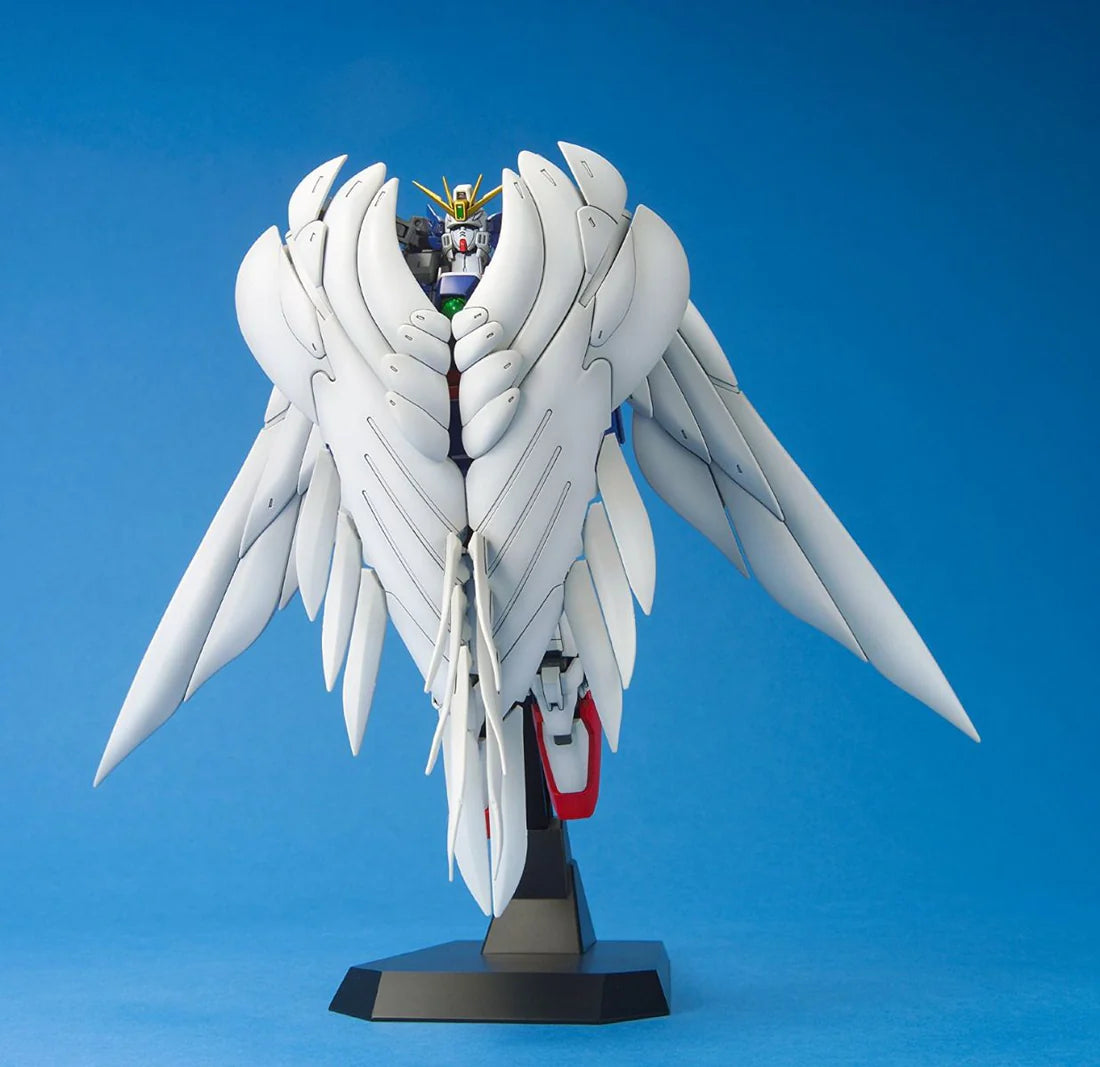 Bandai Gundam 1/100 MG Gundam Wing Endless Waltz XXXG-00W0 Wing Gundam Zero EW (Wing Zero Custom) Model Kit