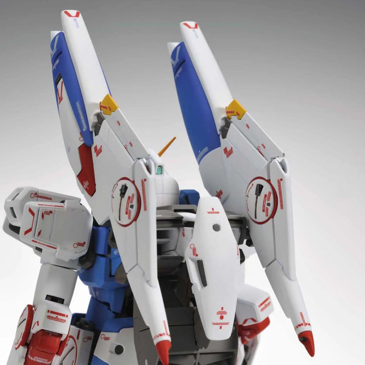 [Pre-order]Bandai MG 1/100 V-Dash Gundam (Ver.Ka)
