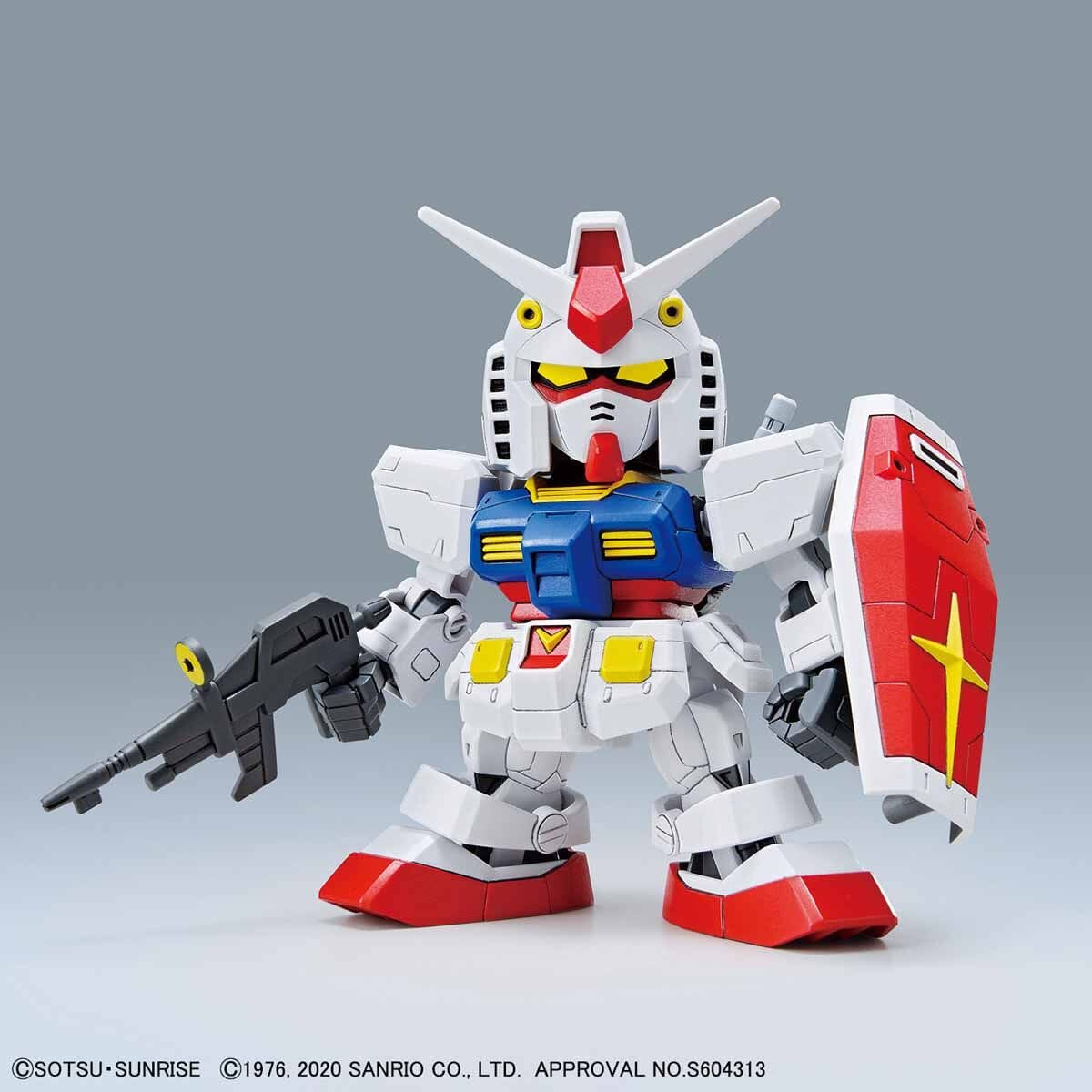 Bandai SD Gundam EX-Standard 016 RX-78-2 Gundam & Hello Kitty