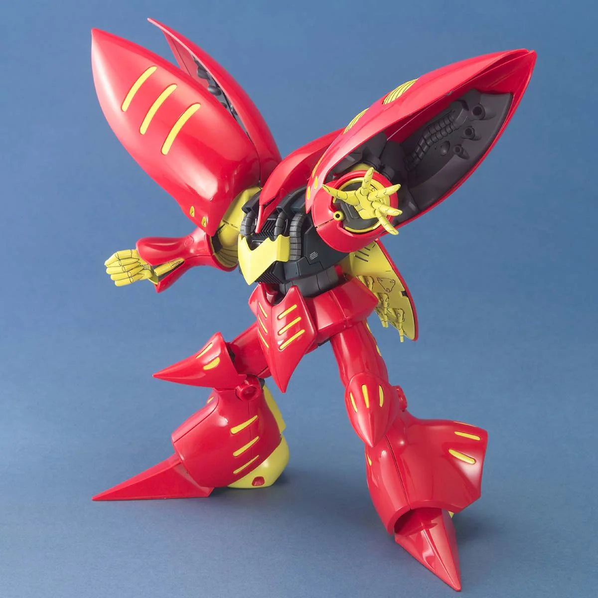 Bandai MG 1/100 AMX-004-3 Qubeley MK-II (Ple 2)