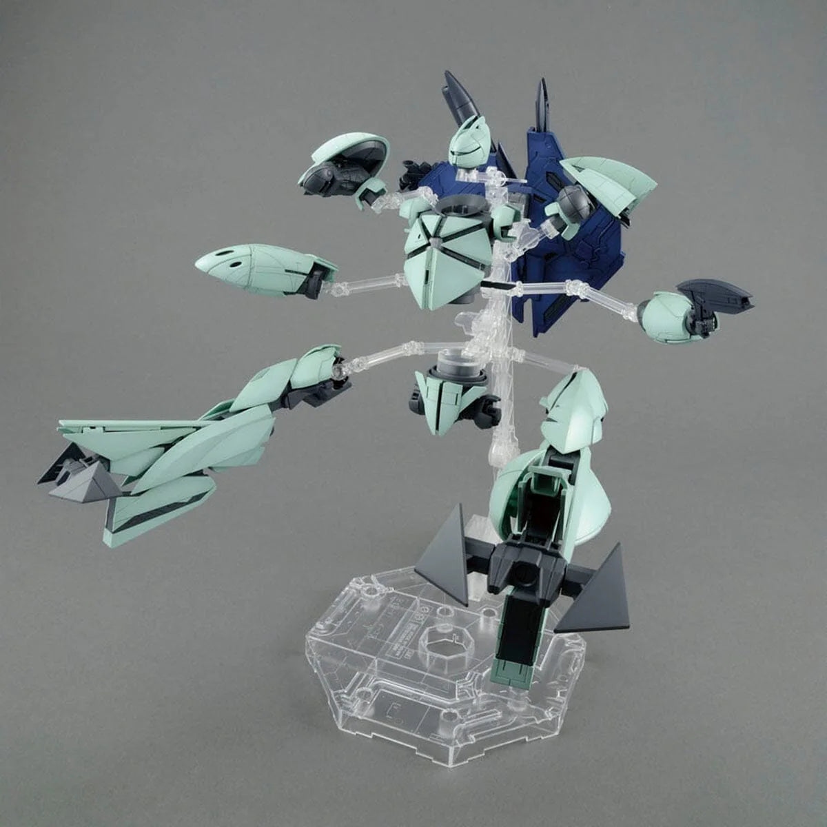 Bandai MG 1/100 Turn X Gundam