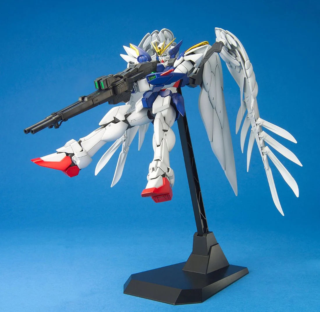 Bandai Gundam 1/100 MG Gundam Wing Endless Waltz XXXG-00W0 Wing Gundam Zero EW (Wing Zero Custom) Model Kit
