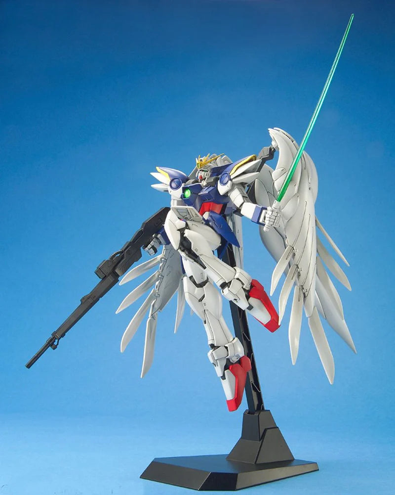 Bandai Gundam 1/100 MG Gundam Wing Endless Waltz XXXG-00W0 Wing Gundam Zero EW (Wing Zero Custom) Model Kit