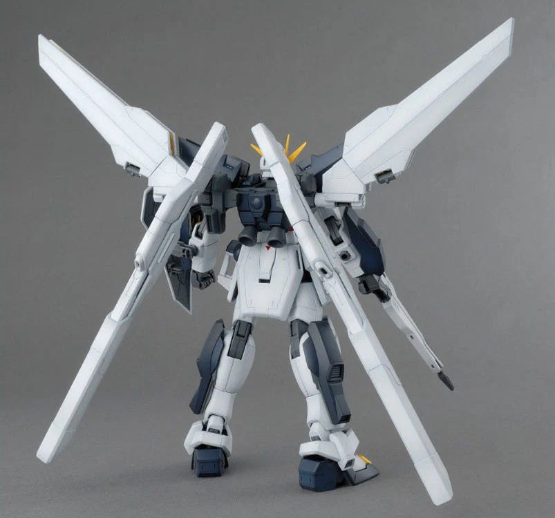 Bandai MG 1/100 Gundam Double X