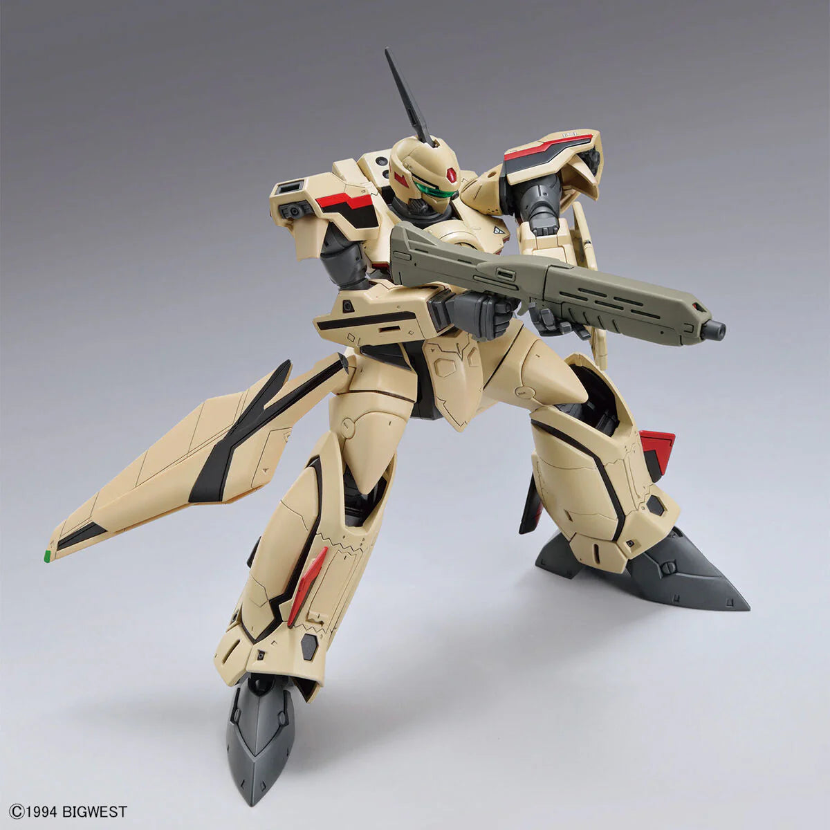 Bandai Macross Plus HG YF-19 Isamu Daison Machine 1/100 Scale Model Kit