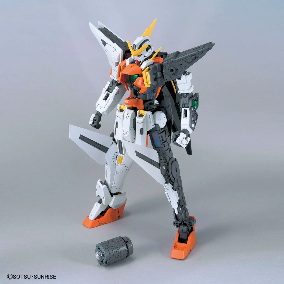 Bandai MG 1/100 GN-003 Gundam Kyrios