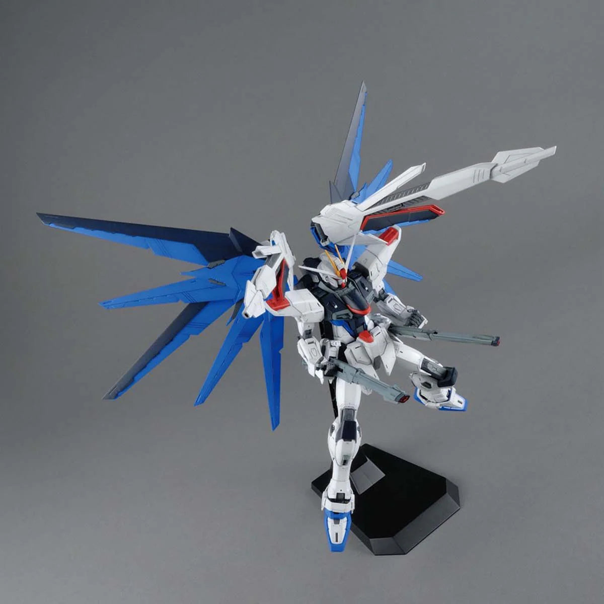 Bandai MG Mobile Suit Gundam Seed Freedom Gundam Version 2.0 Master Grade 1:100 Scale Model Kit