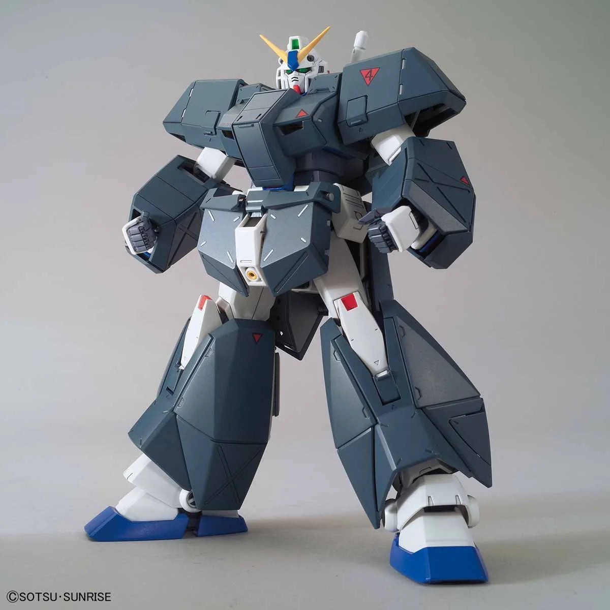 Bandai MG 1/100 Gundam NT-1 "Alex" (Ver. 2.0)