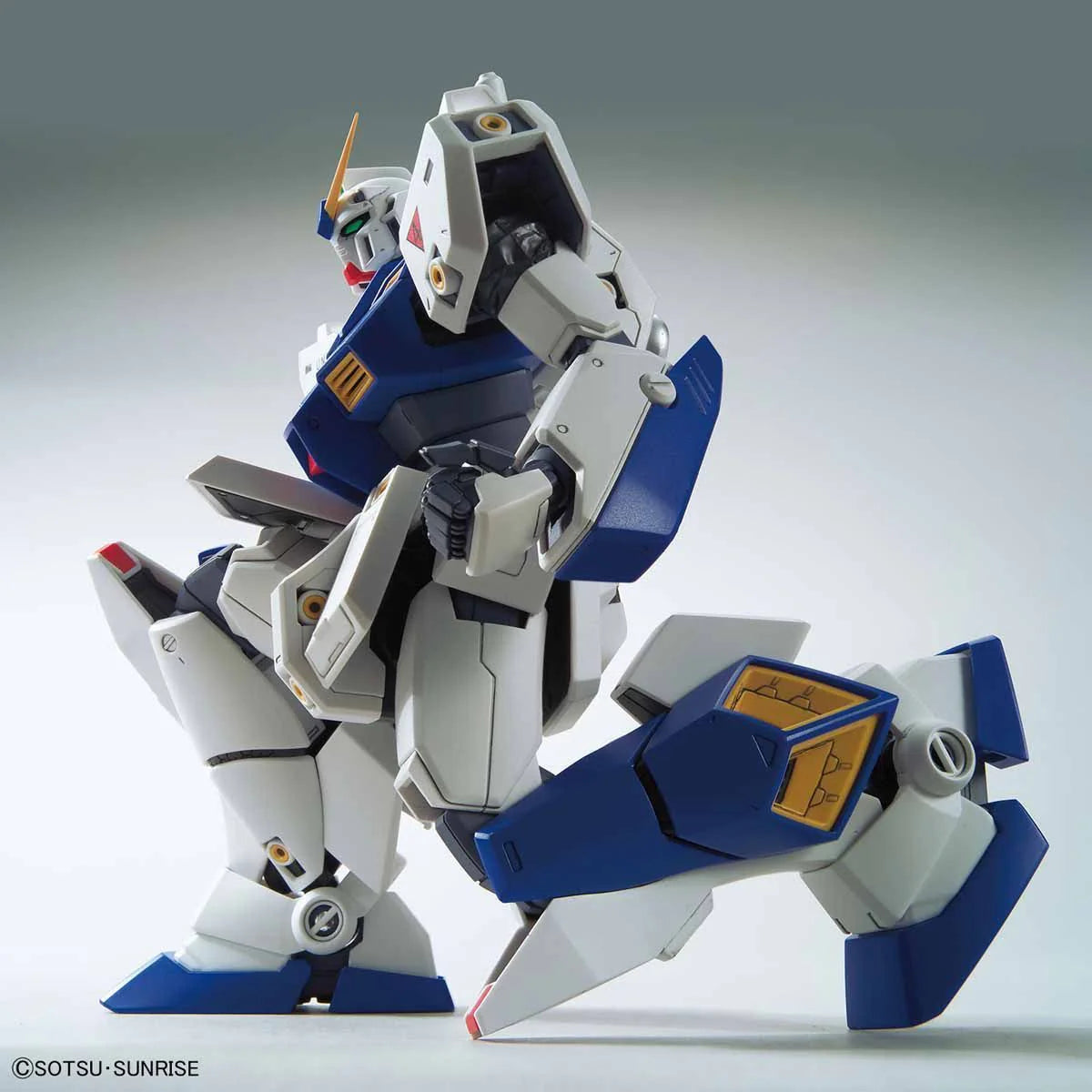 Bandai MG 1/100 Gundam NT-1 "Alex" (Ver. 2.0)